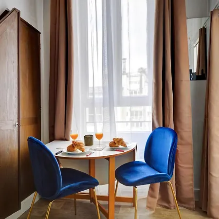 Bnbnook - Charming Steps From Pompidou *